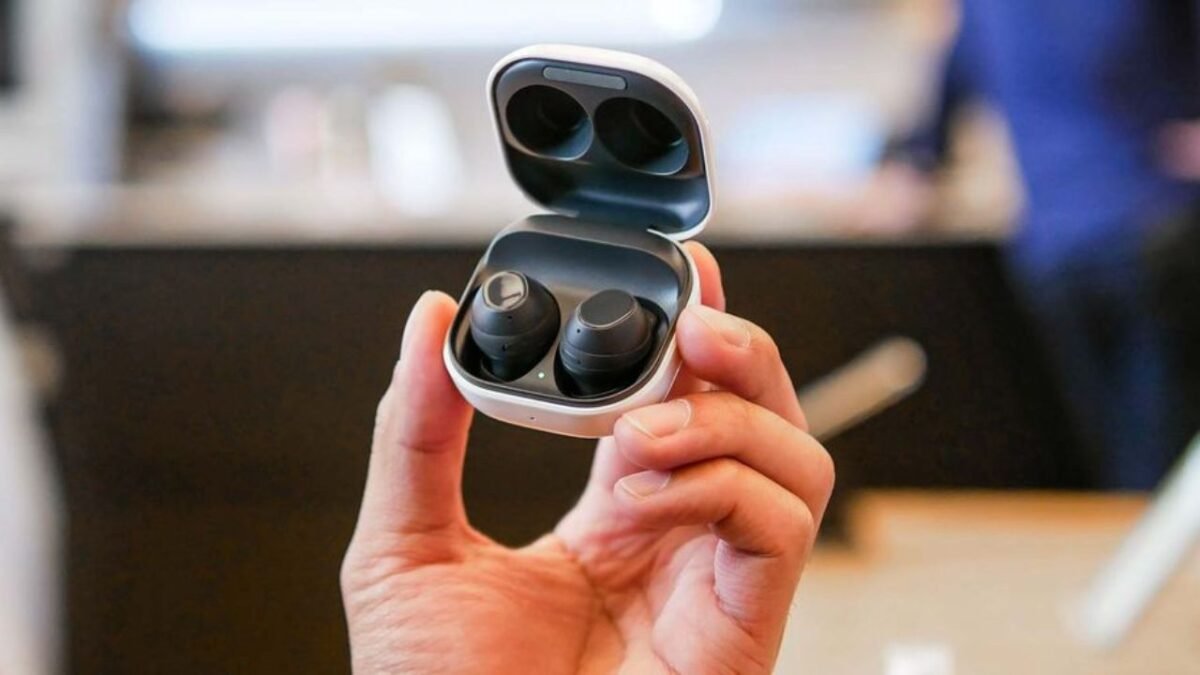 ₹4,999 में लॉन्च हुए Samsung Galaxy Buds Core, मिल रही है लंबी बैटरी और AI फीचर्स ₹4,999 में लॉन्च हुए Samsung Galaxy Buds Core, मिल रही है लंबी बैटरी और AI फीचर्स