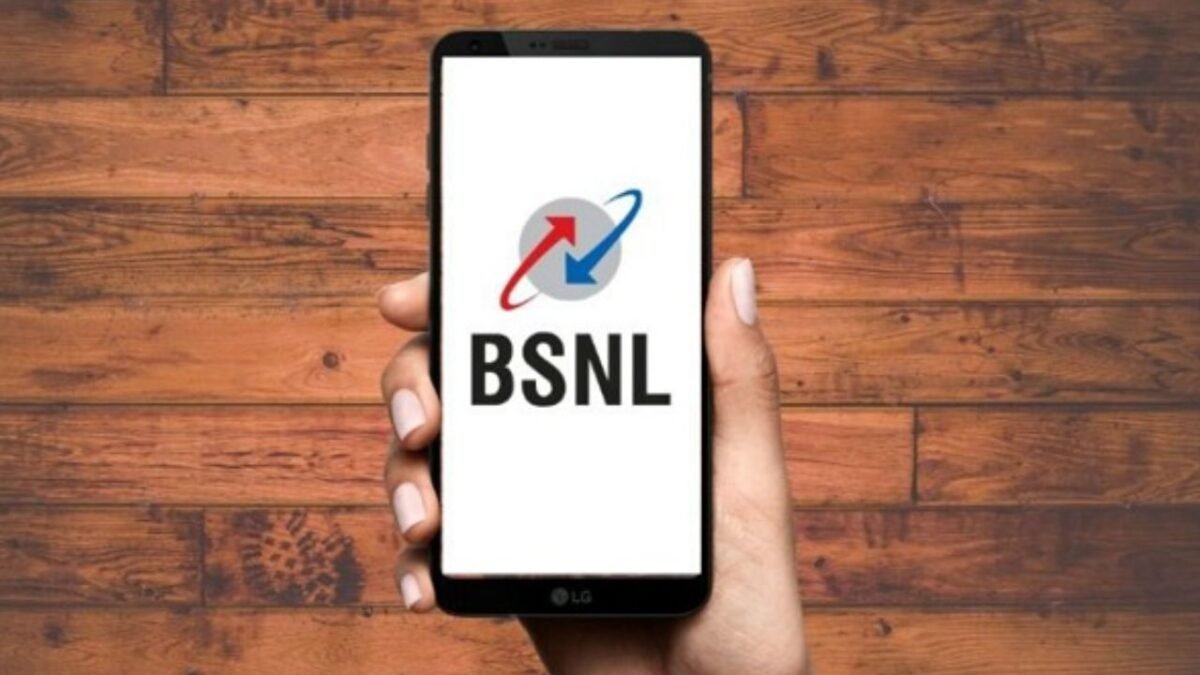BSNL का ₹999 वाला 5G प्लान दे रहा Unlimited इंटरनेट, बिना वायर के हर कोने तक कनेक्टिविटी BSNL का ₹999 वाला 5G प्लान दे रहा Unlimited इंटरनेट, बिना वायर के हर कोने तक कनेक्टिविटी